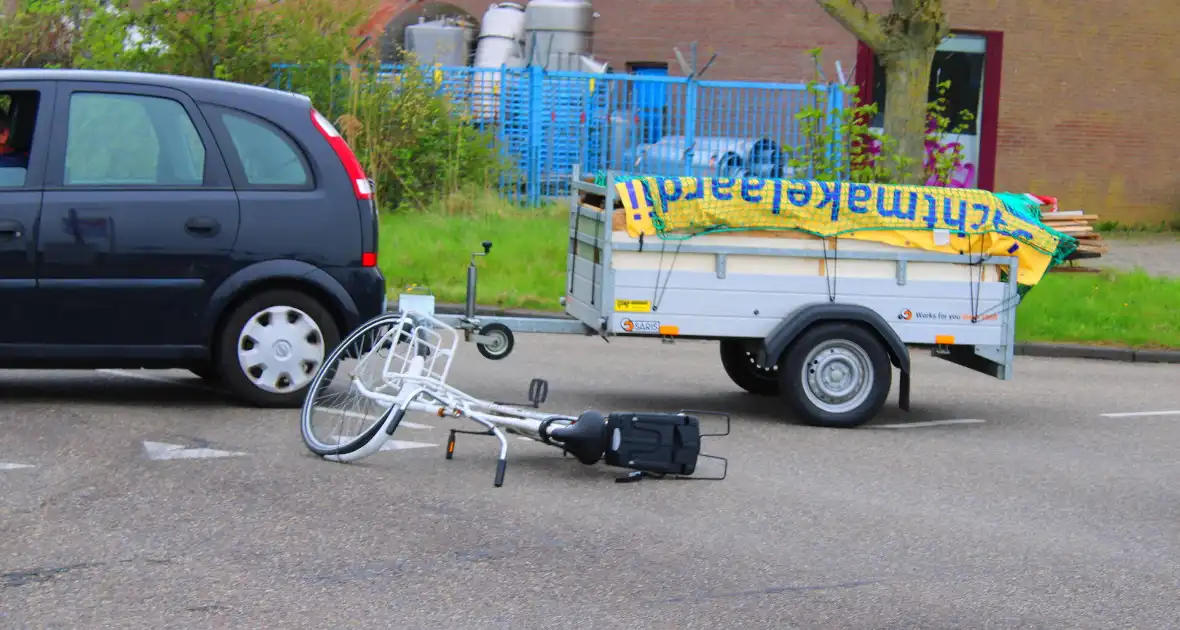 Botsing tussen fietser en bakwagen - Foto 4