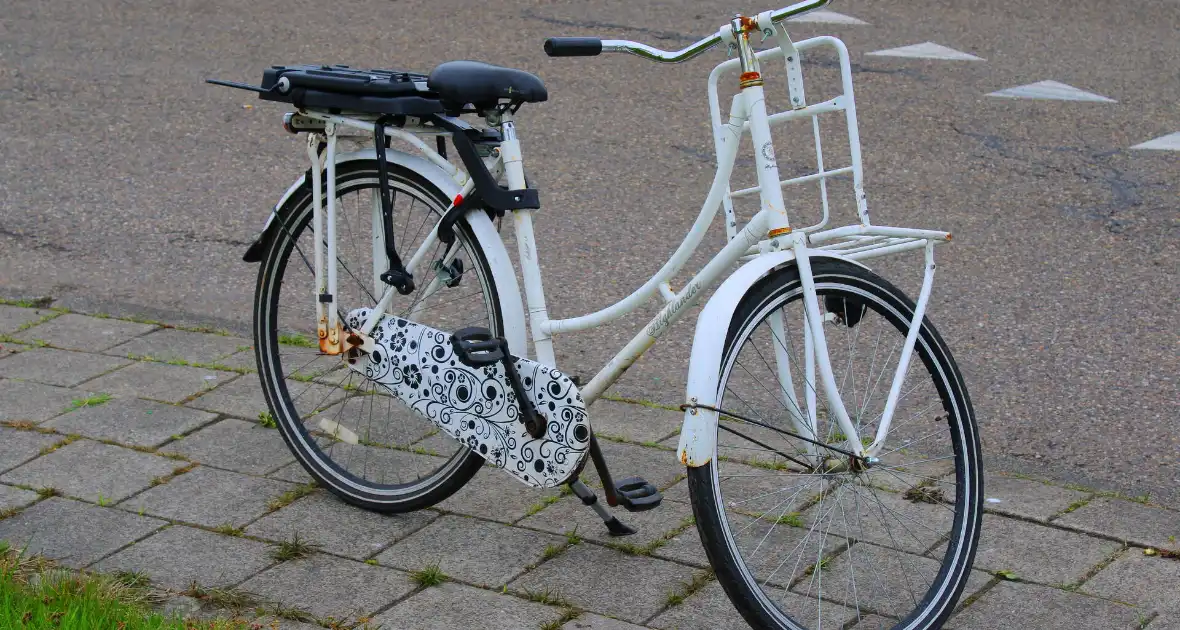 Botsing tussen fietser en bakwagen - Foto 7
