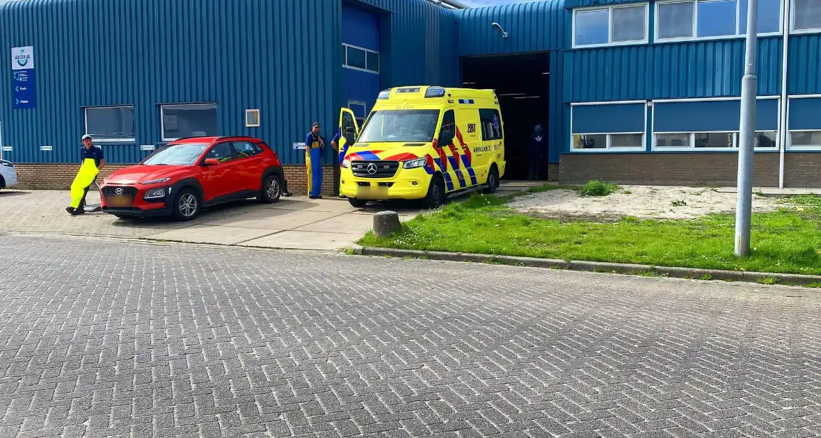 Medewerker gewond door beknelling - Foto 1