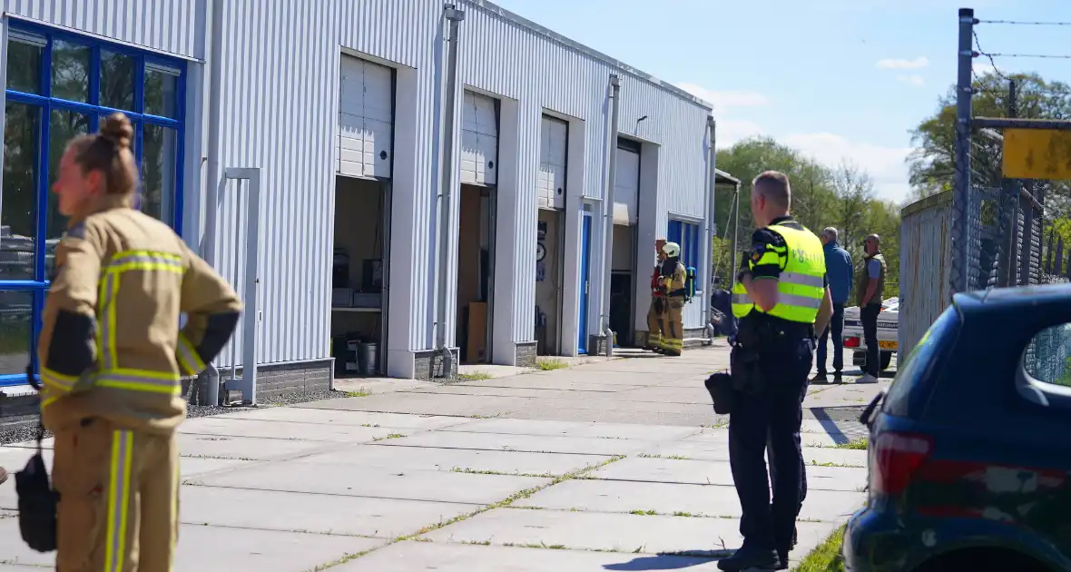 Brandweer ingezet voor rookontwikkeling bij bedrijf in Assen