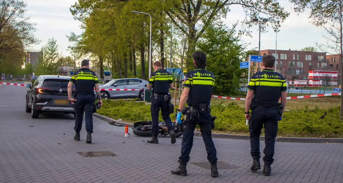 Motorrijder zwaargewond bij botsing met automobilist - Foto 3