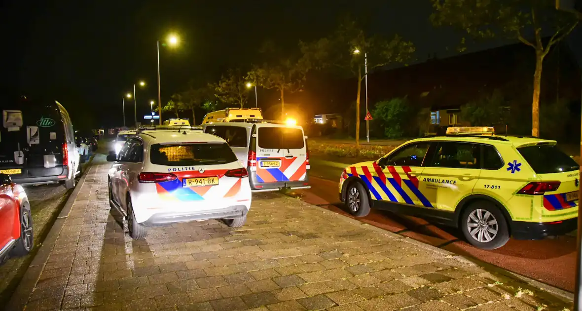Meerdere gewonden bij steekpartij vluchtelingen opvang - Foto 5