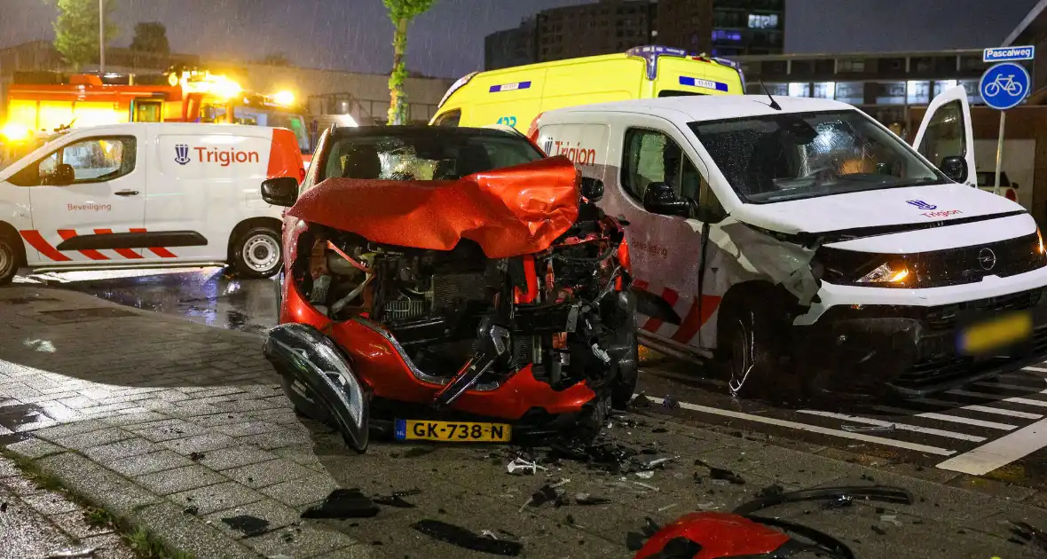 Drie beveiligingsauto's betrokken bij ongeval