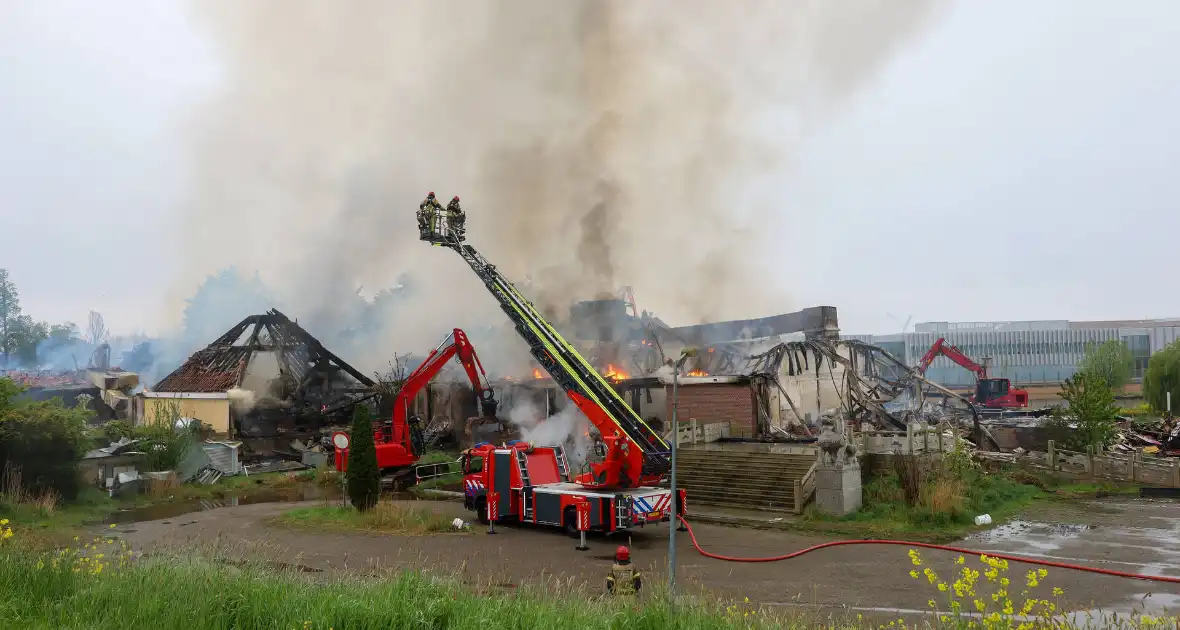 Grote brand legt wereldkeuken plat - Foto 4