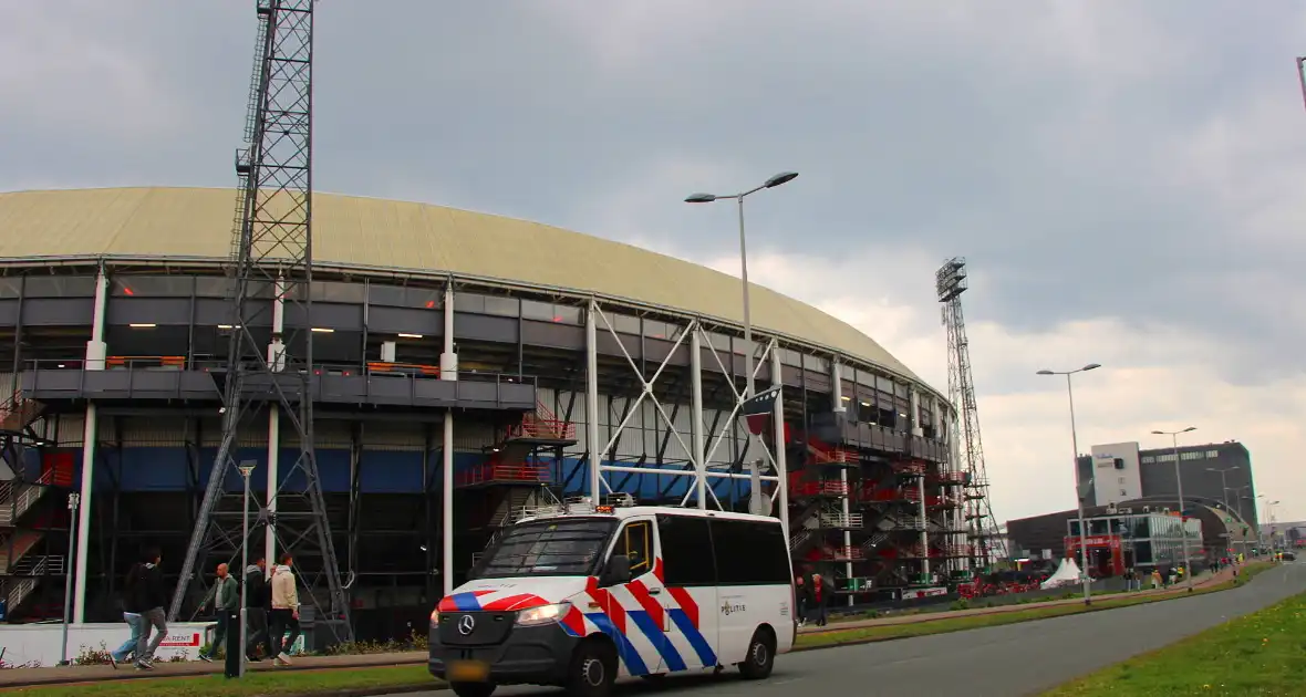 Spanning bij supporters voor bekerfinale - Foto 14
