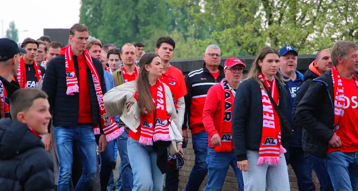 Spanning bij supporters voor bekerfinale - Foto 15