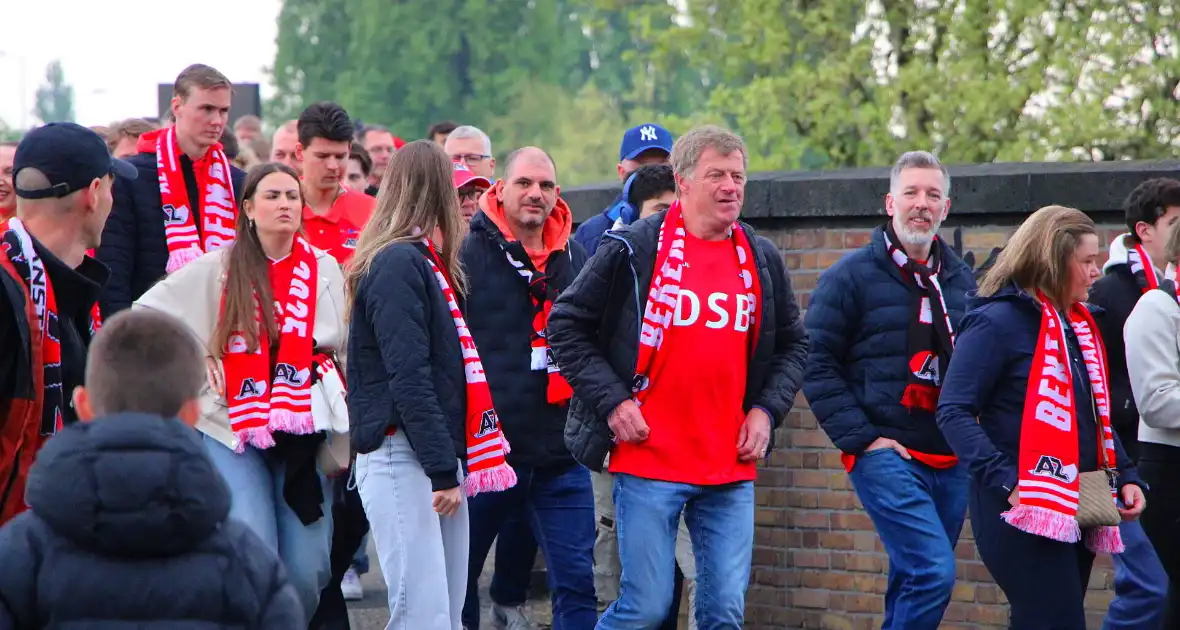 Spanning bij supporters voor bekerfinale - Foto 16