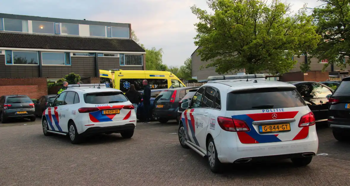 Meerdere politie-eenheden ingezet na melding steekpartij - Foto 1