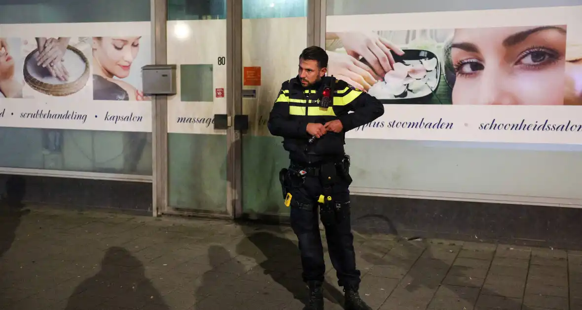 Onderzoek bij beautysalon na explosie - Foto 2