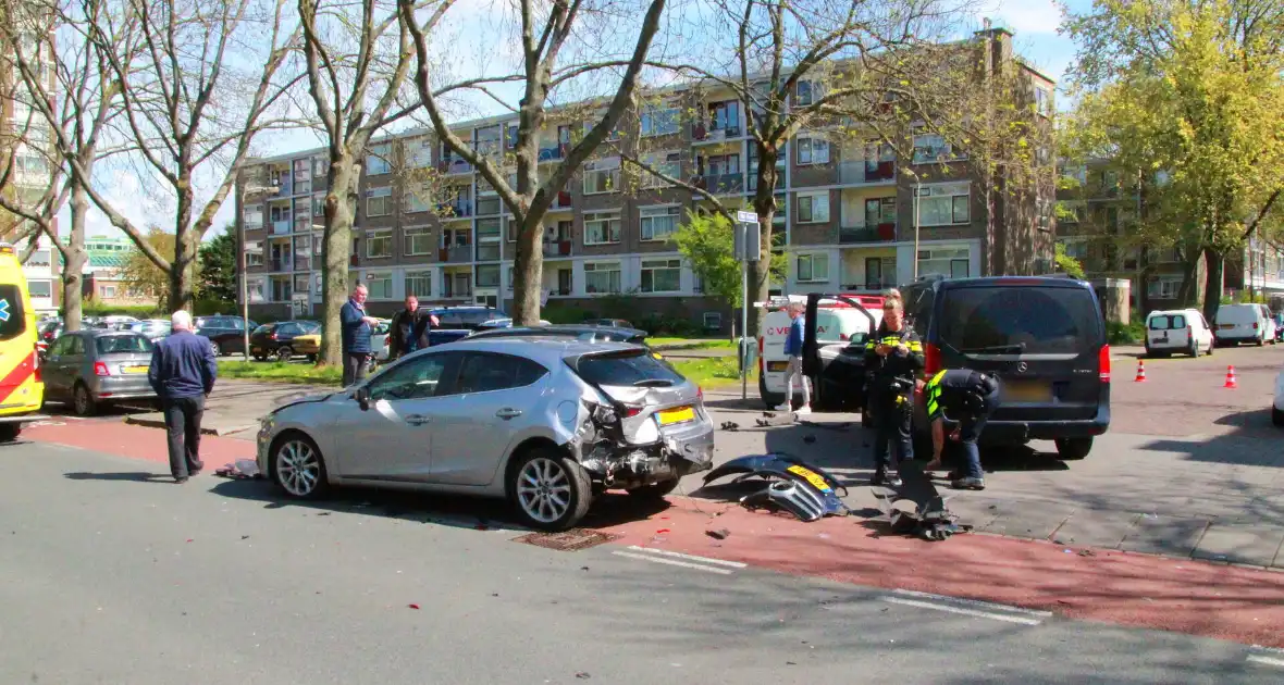 Ravage na ongeval met meerdere voertuigen - Foto 3