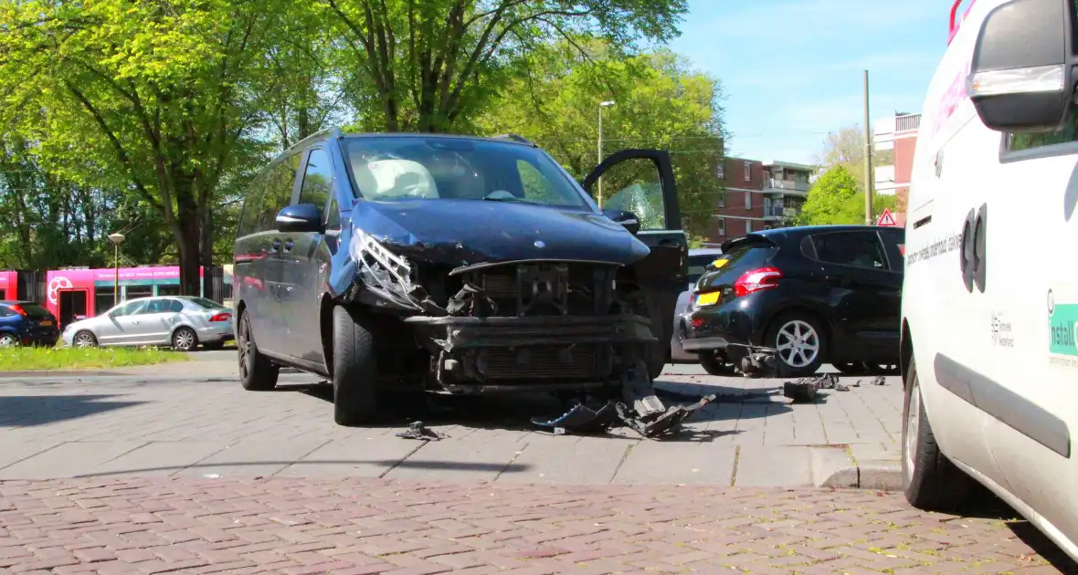 Ravage na ongeval met meerdere voertuigen - Foto 4
