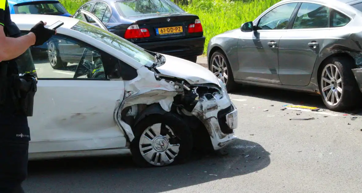 Opnieuw ongeval met flinke schade - Foto 7