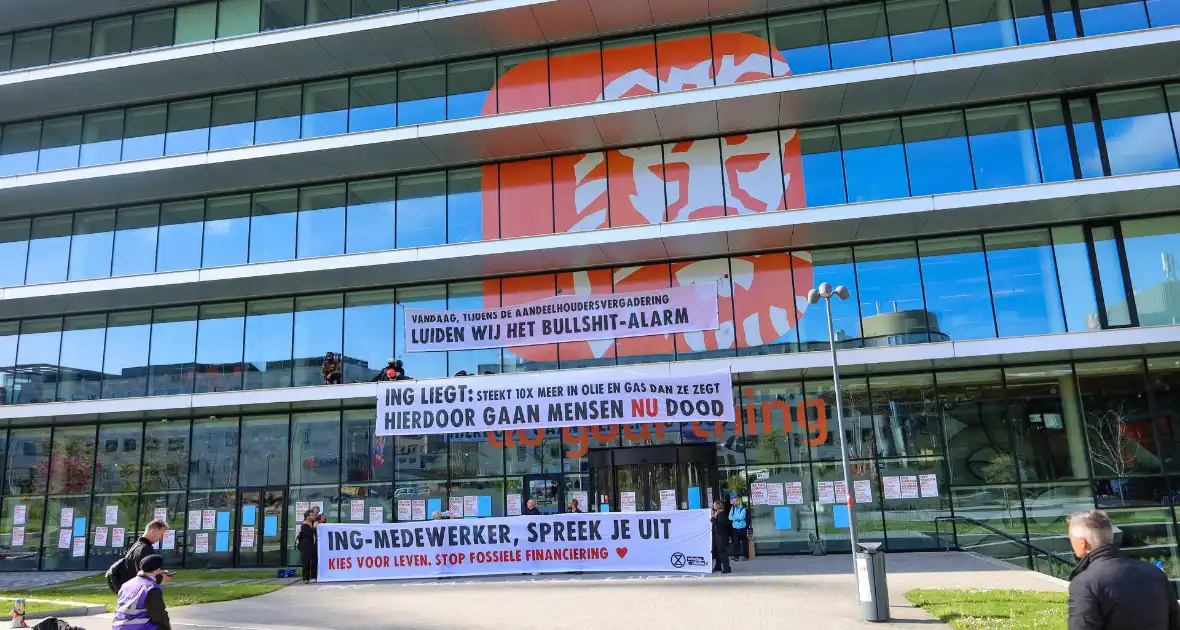 Demonstratie bij ING kantoorgebouw