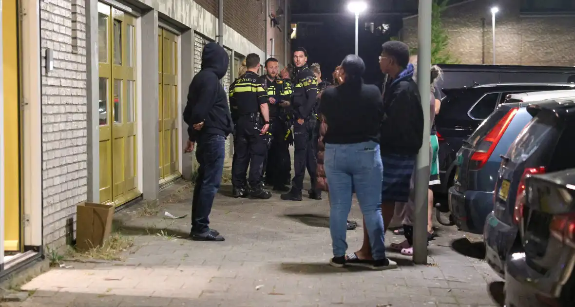 Explosie bij brievenbus woning - Foto 6