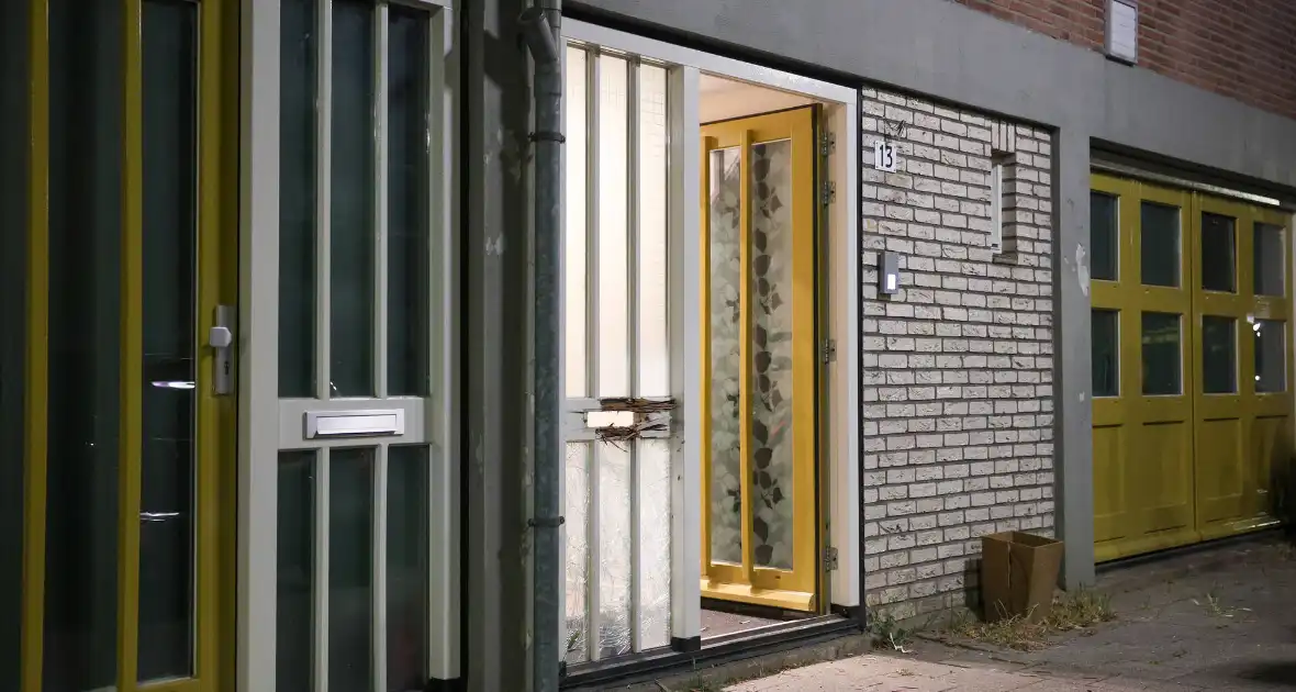 Explosie bij brievenbus woning - Foto 7