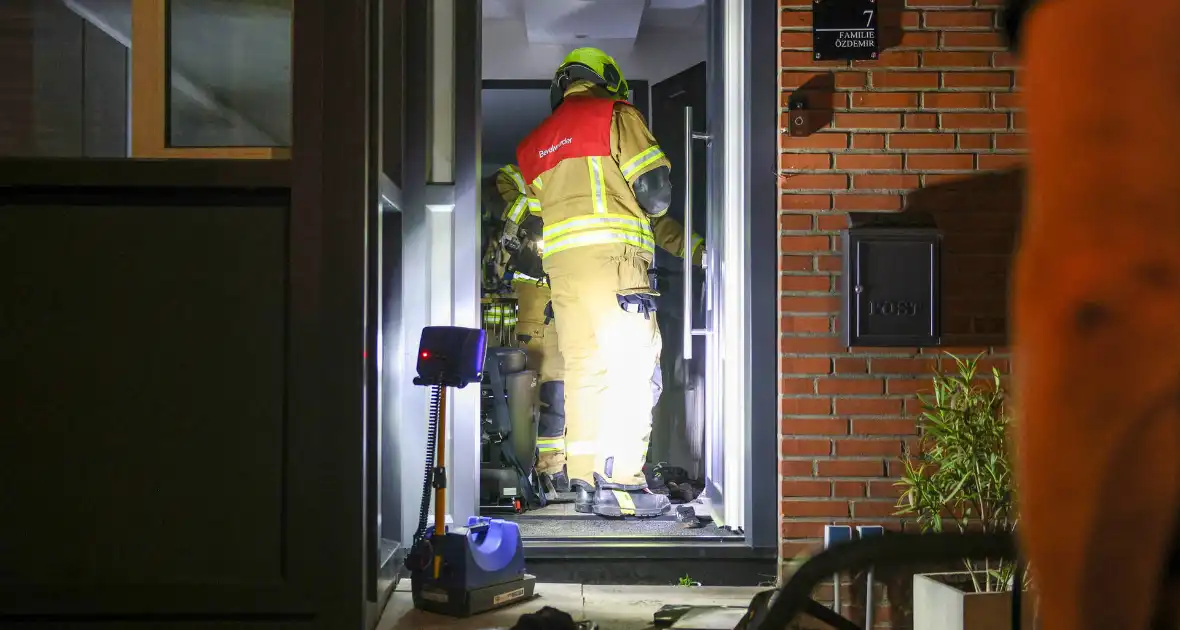 Kind onder behandeling na brand in meterkast - Foto 11
