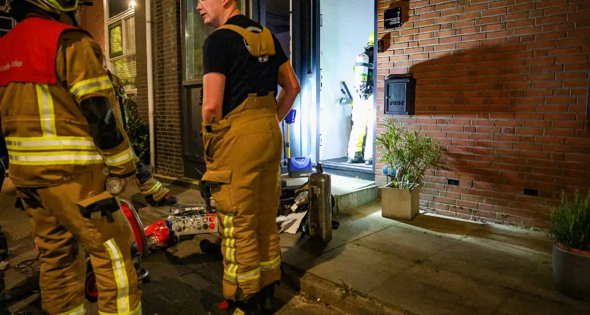 Kind onder behandeling na brand in meterkast - Foto 9
