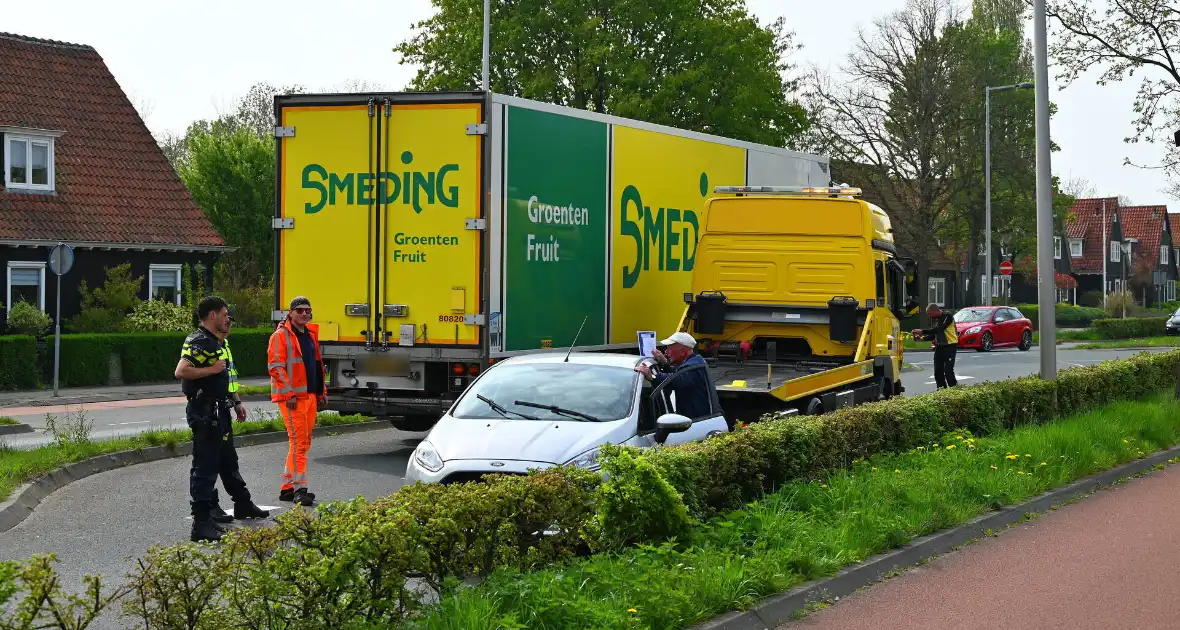 Oudere rijdt spook en komt in botsing met vrachtwagen