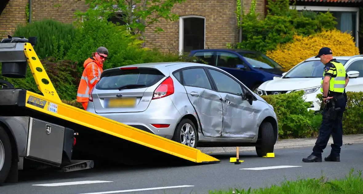 Oudere rijdt spook en komt in botsing met vrachtwagen - Foto 6