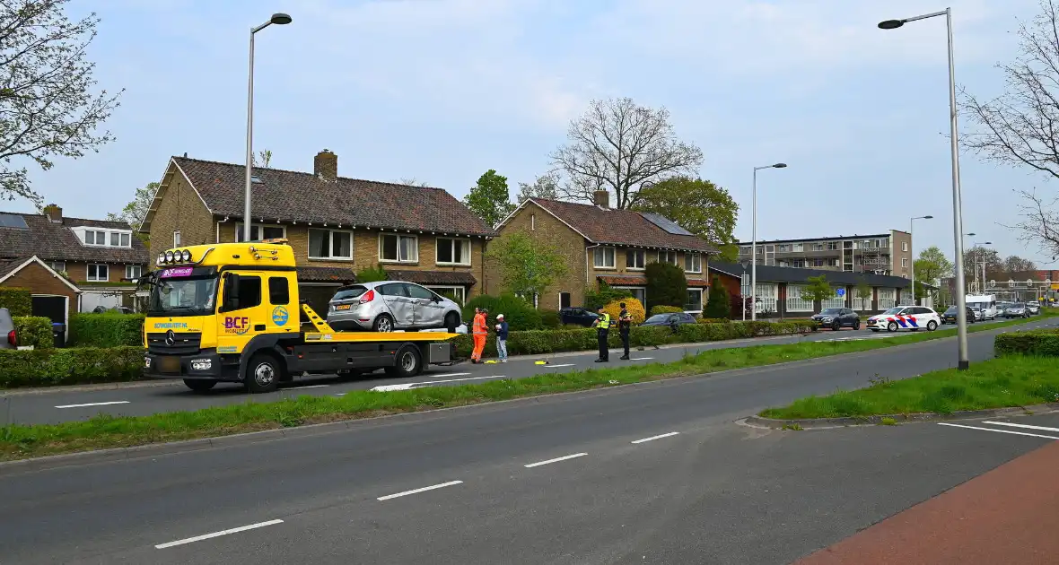 Oudere rijdt spook en komt in botsing met vrachtwagen - Foto 7