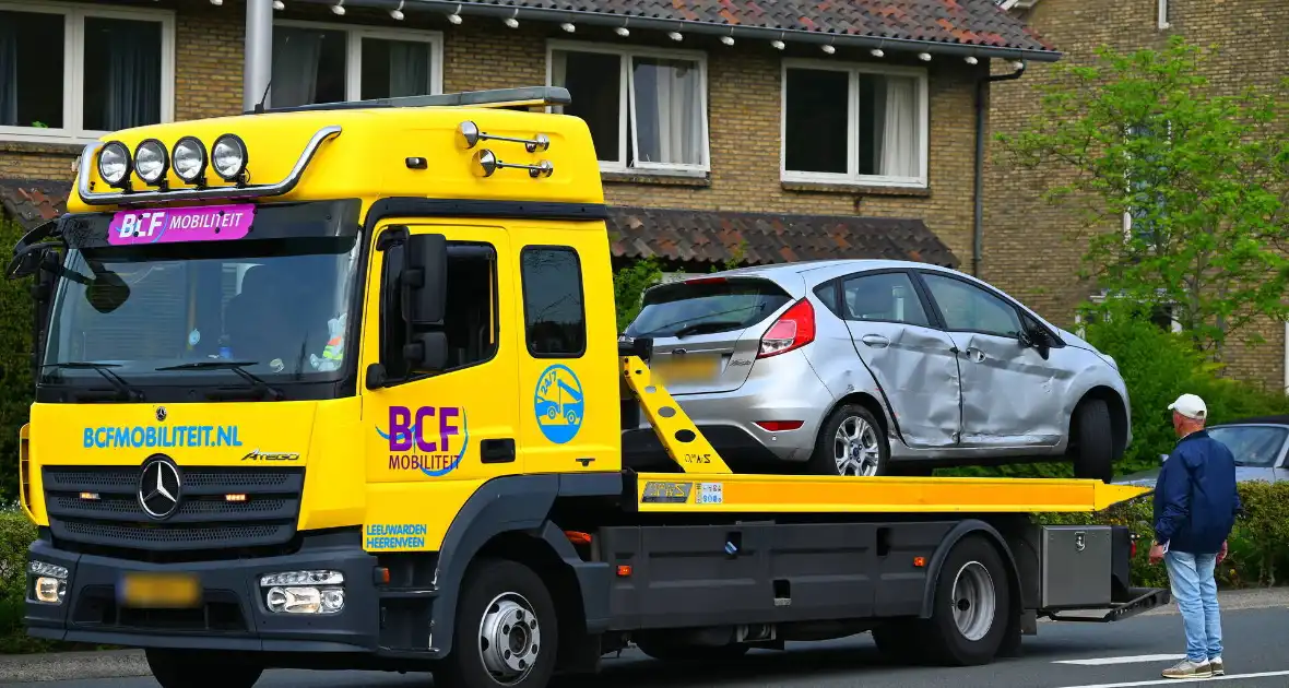 Oudere rijdt spook en komt in botsing met vrachtwagen - Foto 8