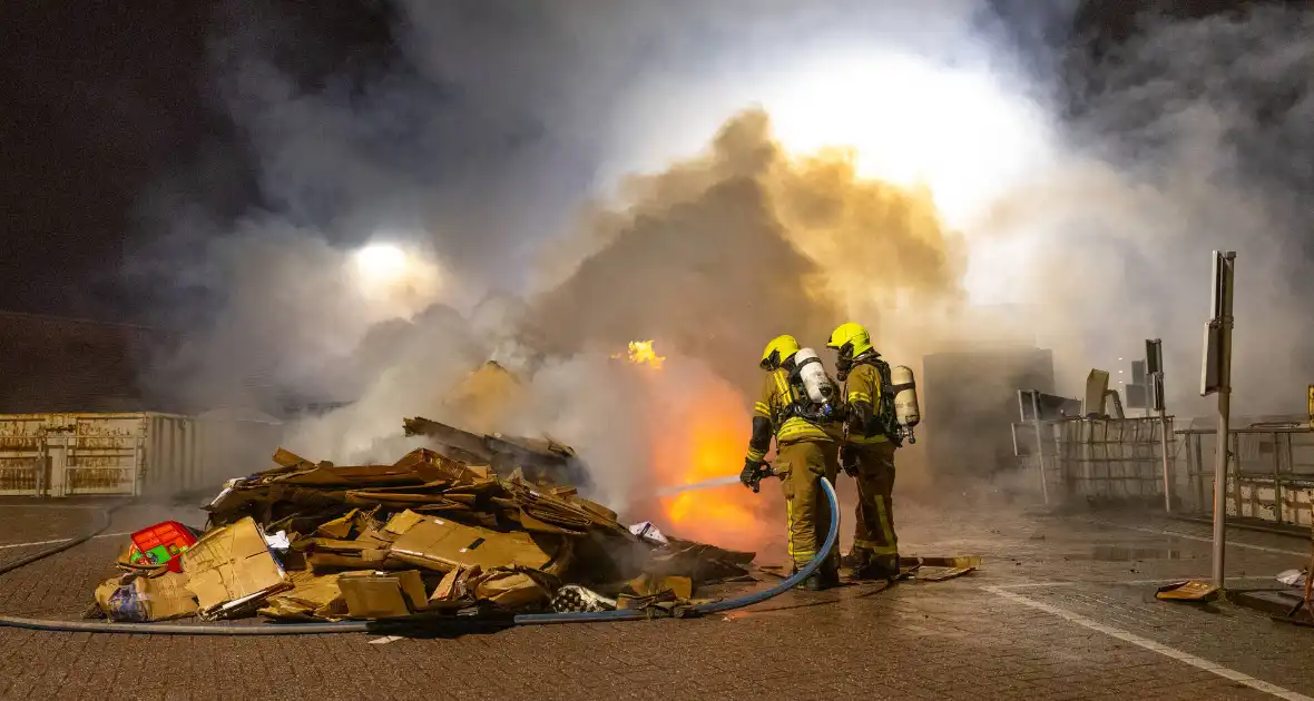 Hulpdiensten worstelen met toegang tot brand - Foto 12
