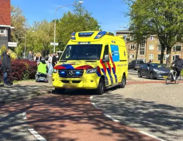 Scootmobieler in botsing met auto