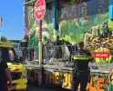 Medewerker word meegesleurd door kermisattractie en valt hard naar beneden