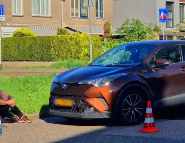 Barst in voorruit na botsing met e-biker