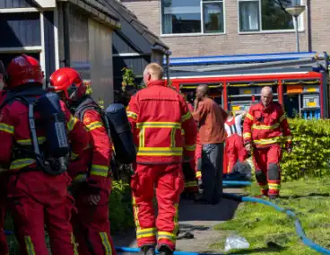 Brandweer redt cavia's uit brandende woning