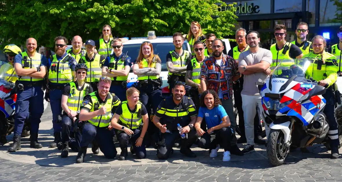 Tientallen jongeren op de vlucht voor politie - Foto 19