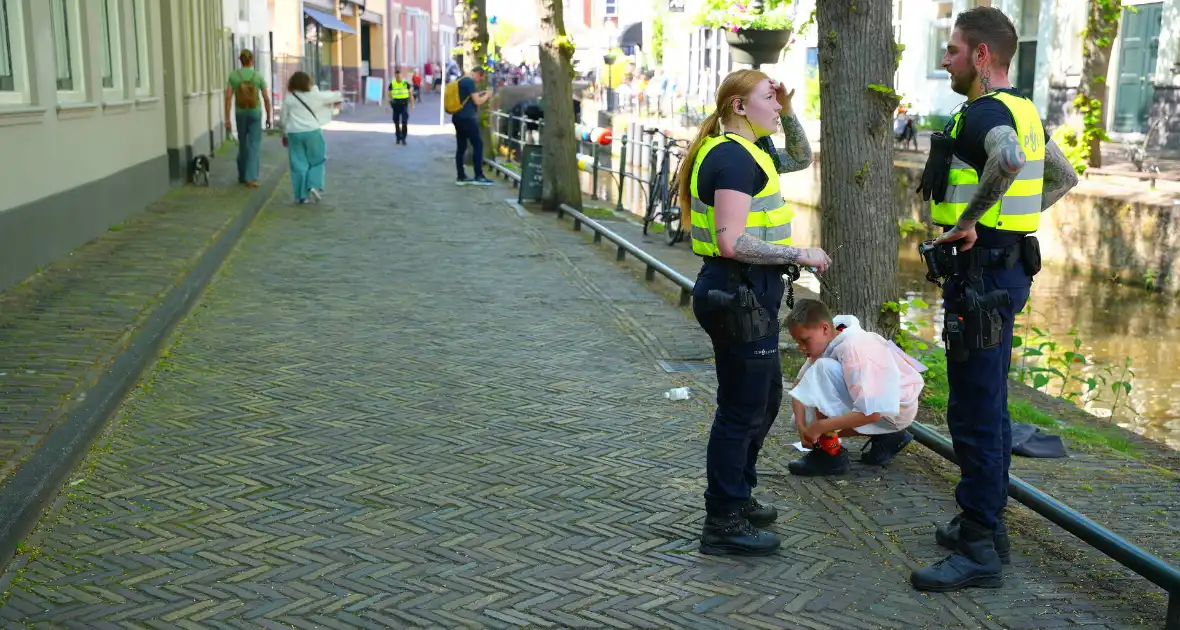 Tientallen jongeren op de vlucht voor politie - Foto 26