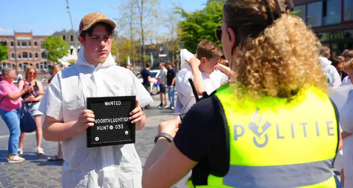 Tientallen jongeren op de vlucht voor politie - Foto 5