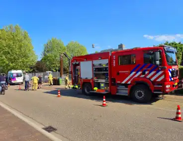 Brandweer verricht metingen vanwege gaslekkage, woning ontruimd