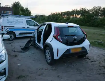 Auto van huurbedrijf aangetroffen
