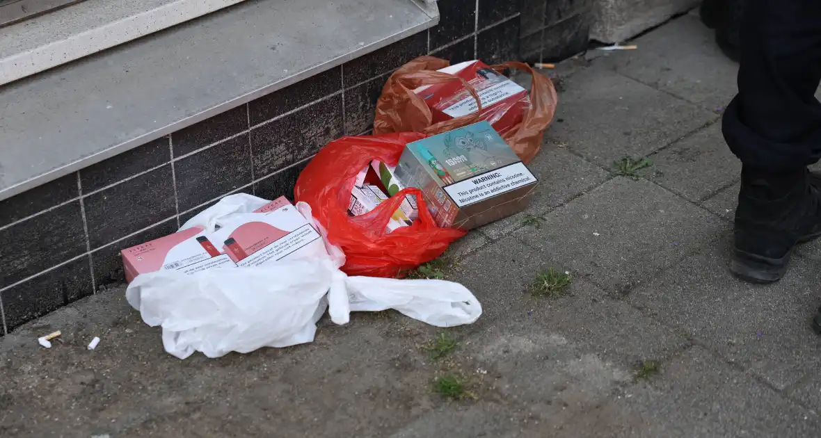 Illegale sigaretten en contant geld aangetroffen - Foto 2