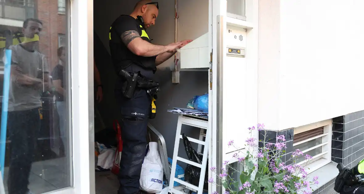 Illegale sigaretten en contant geld aangetroffen - Foto 21