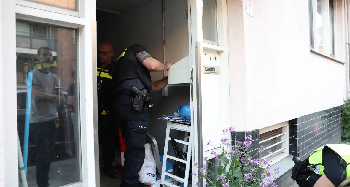 Illegale sigaretten en contant geld aangetroffen - Foto 23