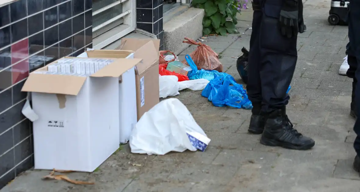 Illegale sigaretten en contant geld aangetroffen - Foto 24