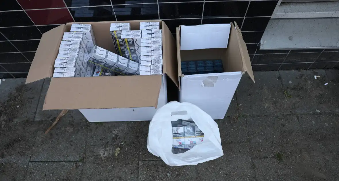 Illegale sigaretten en contant geld aangetroffen - Foto 3