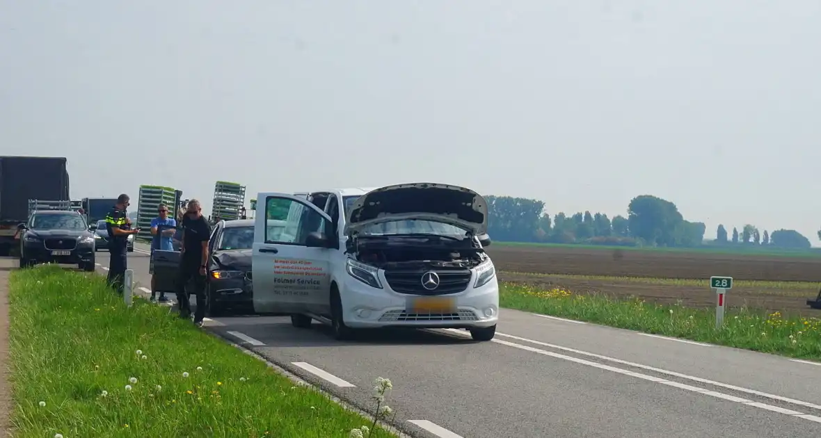 Twee automobilisten op elkaar gebotst