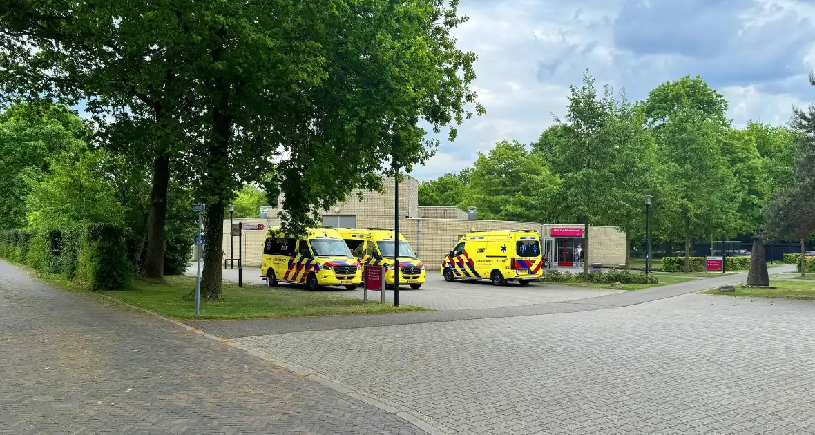 Meerdere personen gewond bij brand - Foto 5