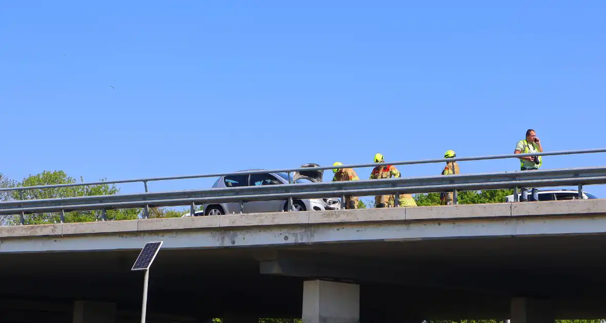 Ongeval met drie voertuigen - Foto 4