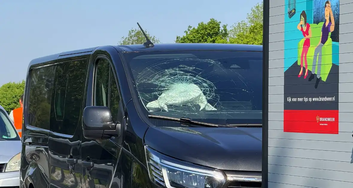 Ongeval met drie voertuigen - Foto 9