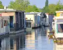 Woonboot maakt water aan Braakdijk