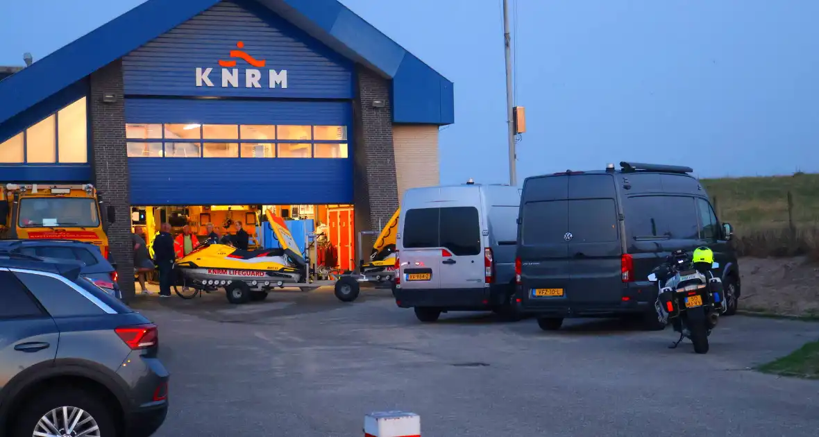 Vermiste overleden aangetroffen op strand - Foto 1