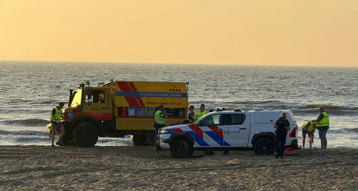 Vermiste overleden aangetroffen op strand - Foto 12
