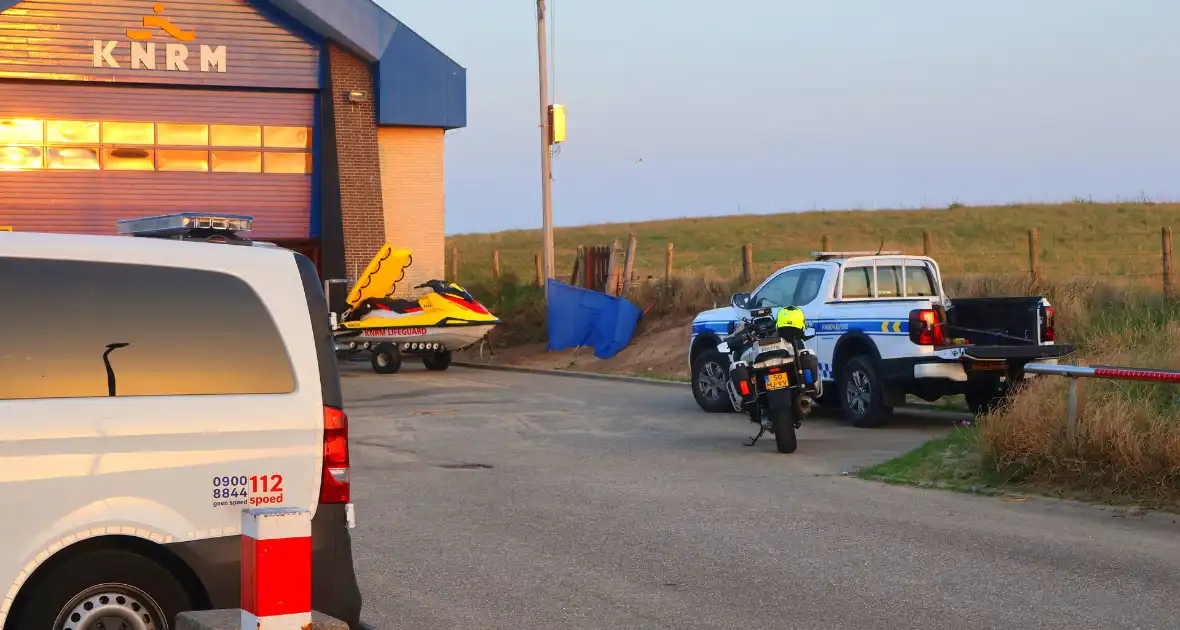 Vermiste overleden aangetroffen op strand - Foto 4