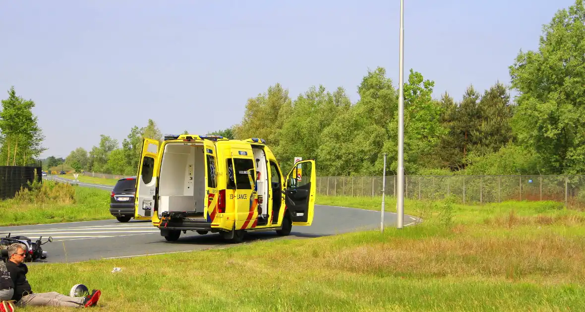 Twee gewonden na botsing met scooter - Foto 5