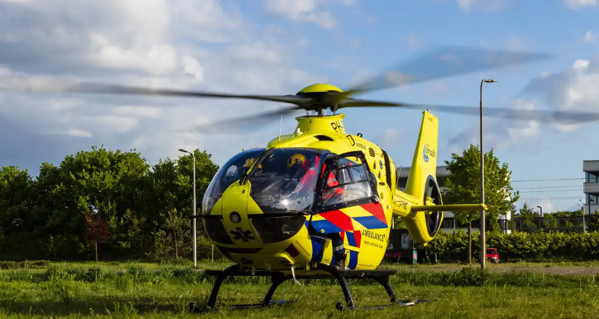 Grote inzet hulpdiensten na val van trap - Foto 10
